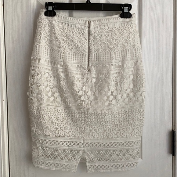 Lulu’s Crotchet Lace Midi Skirt and Crop Top Set - Picture 8 of 8